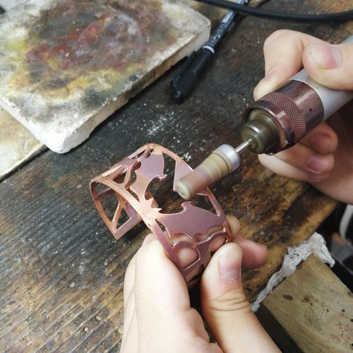 从蜡模到璀璨 详解首饰加工与珠宝制作的完整流程